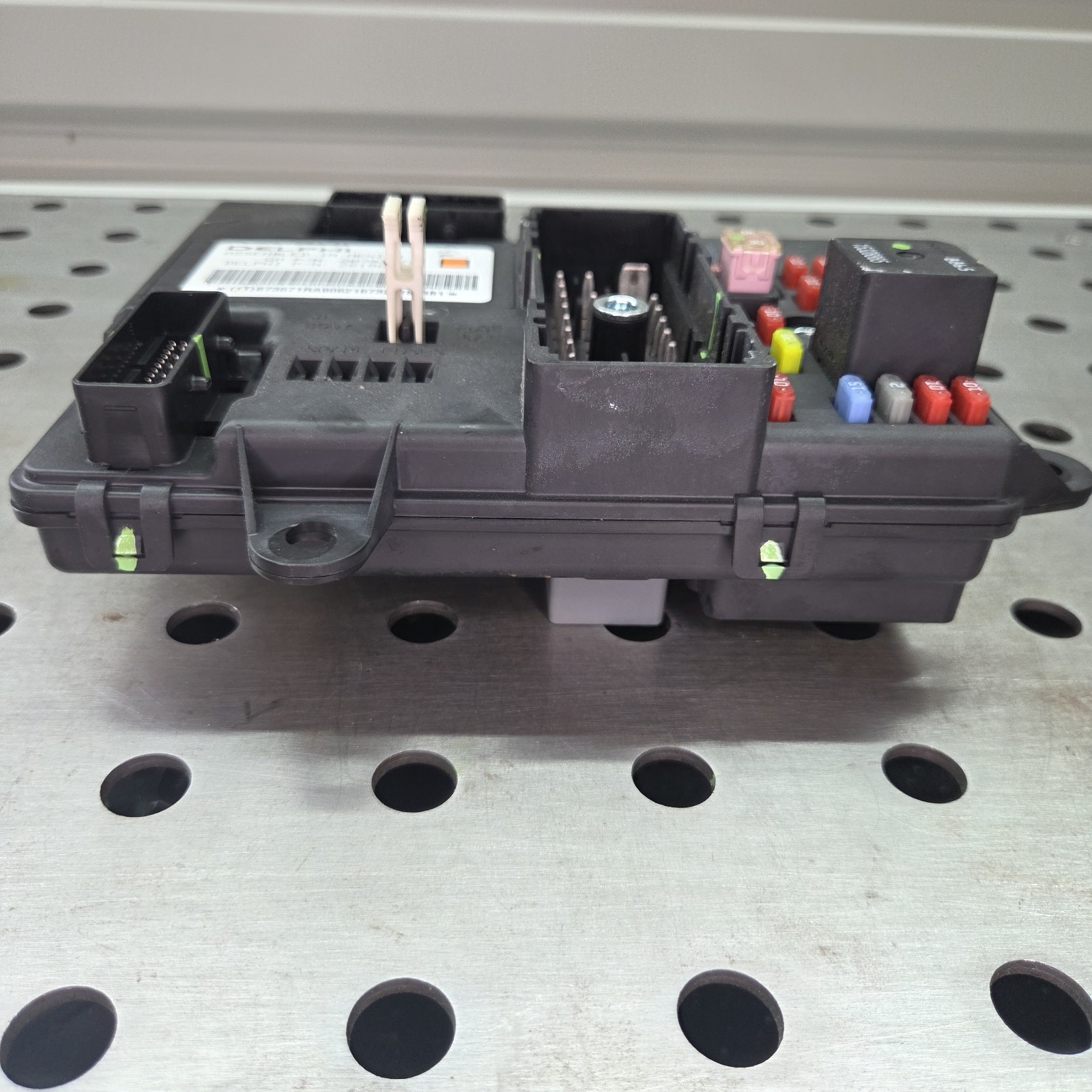 2008-2010 Pontiac G6 Body Control Module BCM 20793571