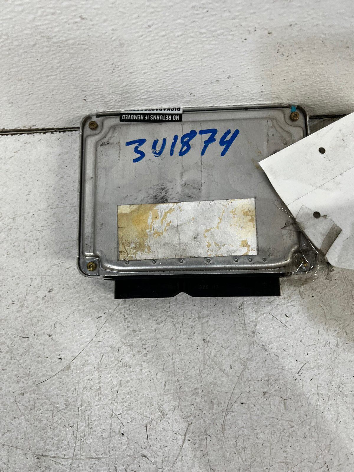 2003-2004 VW Jetta 2.0L A/T engine ID AVH ECU ECM PCU PCM ID 06A 906 032 MD oem