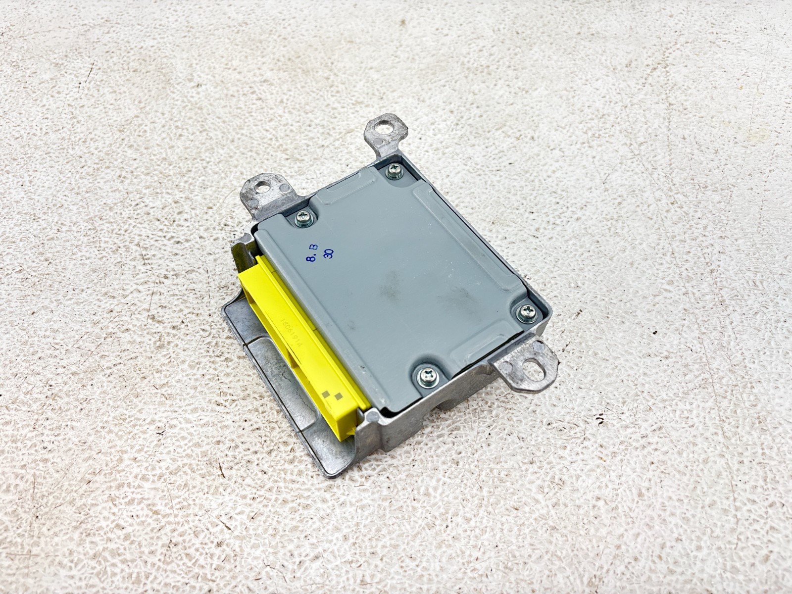 2019-2022 HONDA INSIGHT Chassis ECM SRS Center Dash OEM