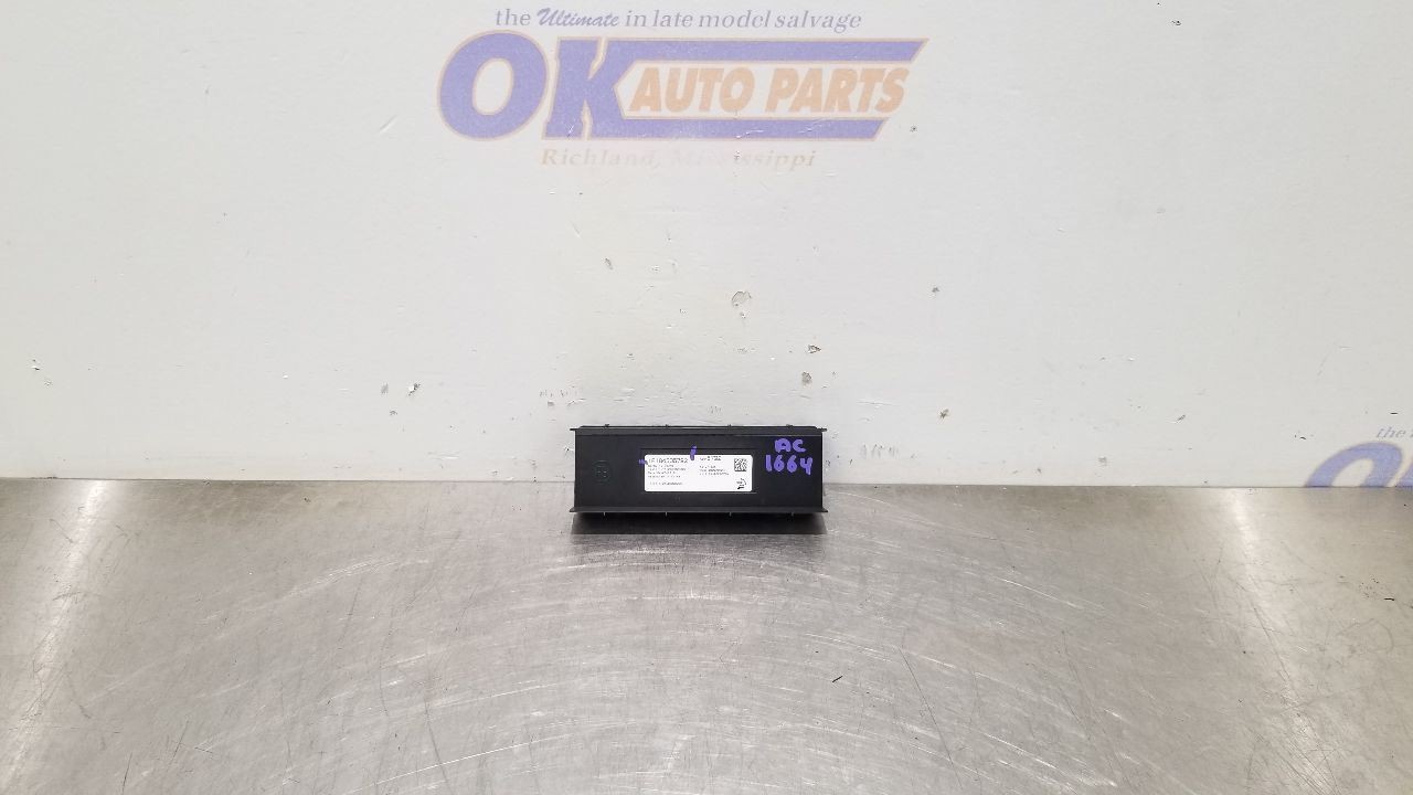 18 GMC YUKON DENALI XL AC TEMPERATURE CLIMATE HVAC CONTROL MODULE 84335792