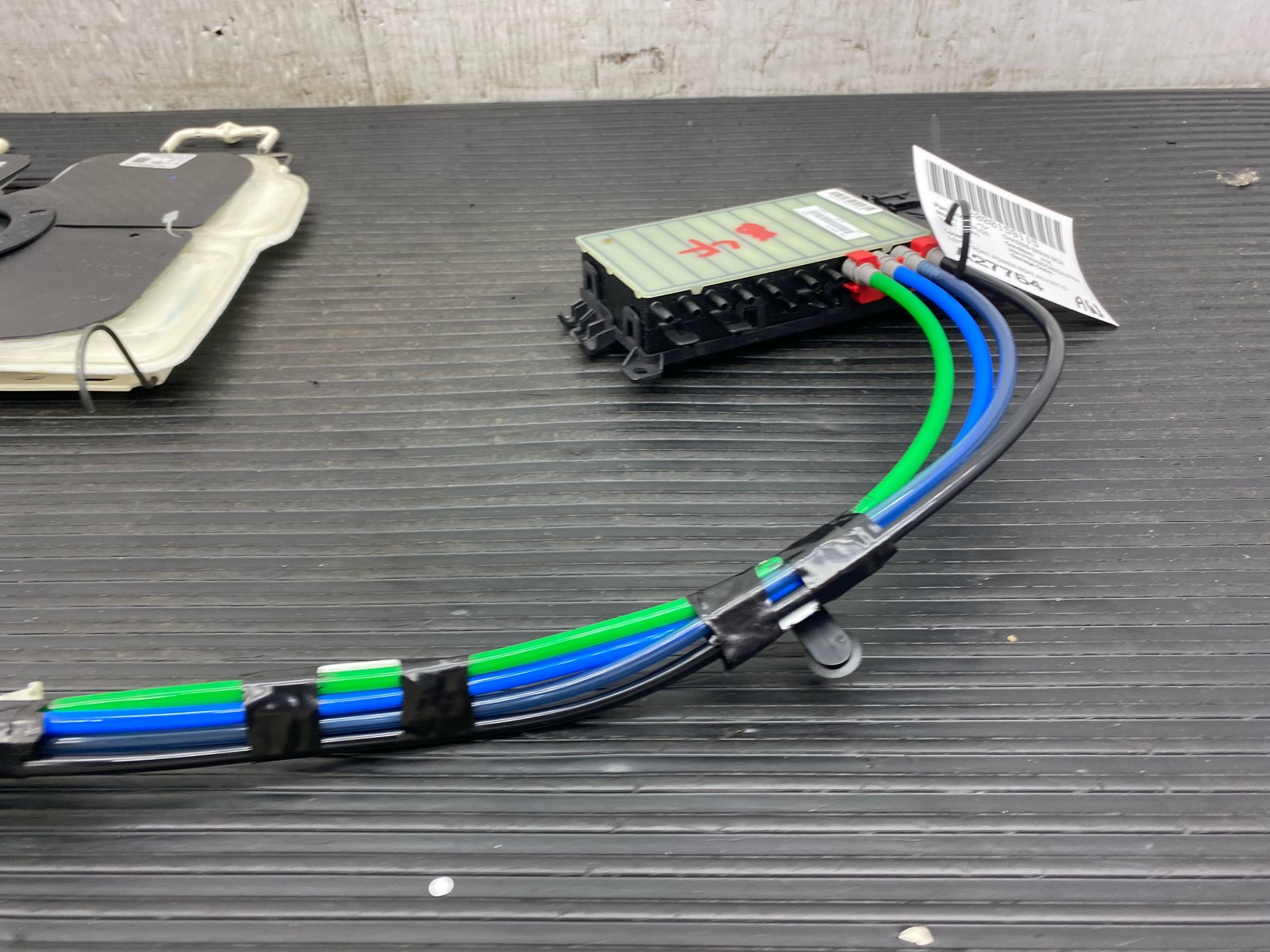 2021 – 2025 FORD EXPLORER OEM LEFT FRONT POWER SEAT ADJUST CONTROL MODULE