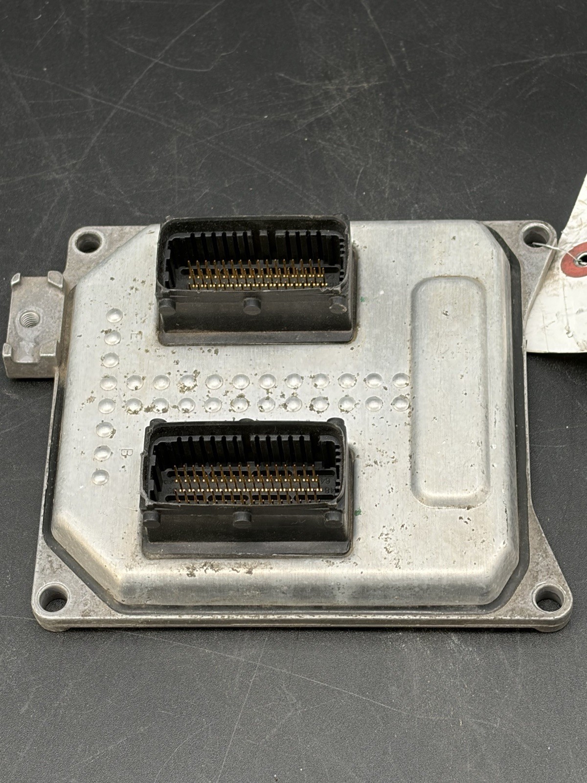 55 567 908 ecm ecu computer 2008-2009 Saturn Aura