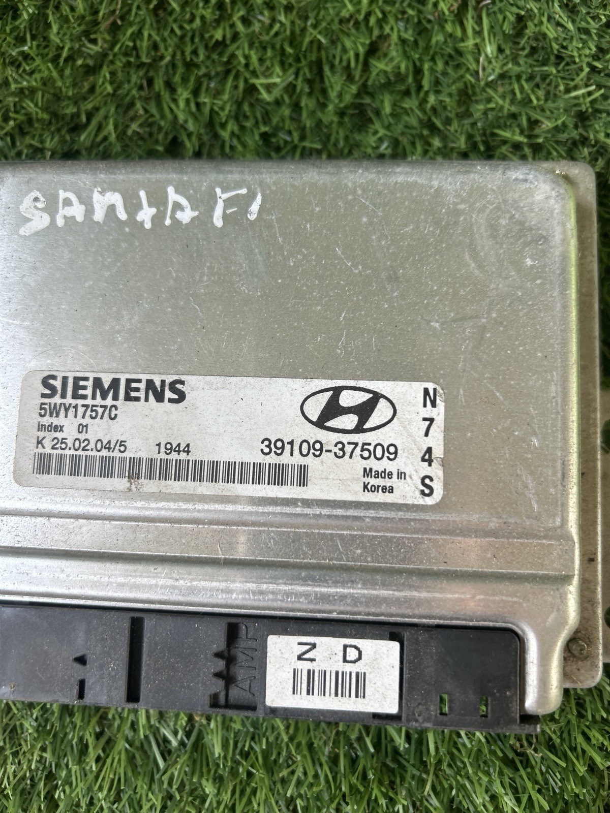 2004 ONLY Hyundai Santa Fe Engine Control Module 2.7L Used 5WY1757C OEM