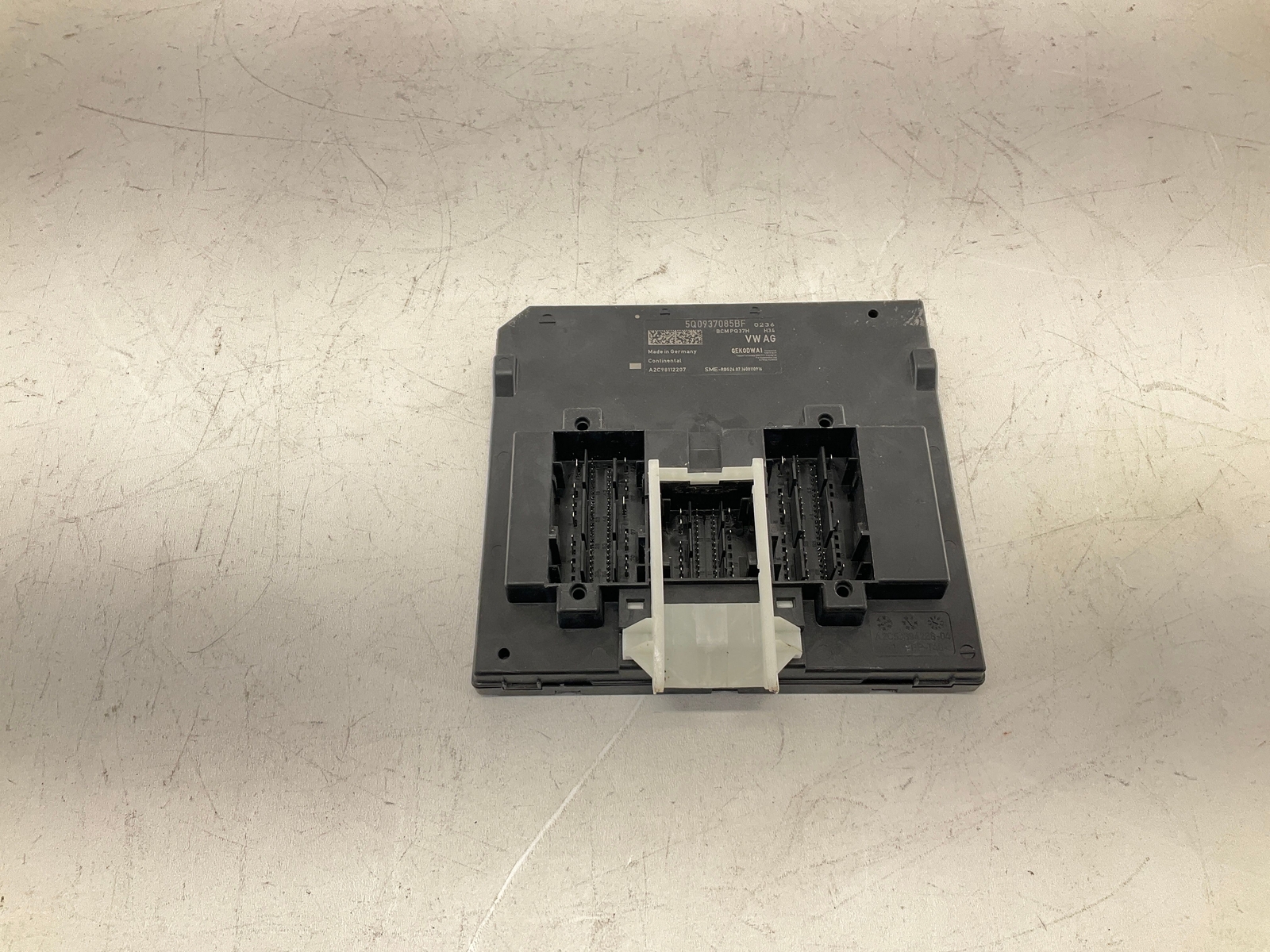 17-18 AUDI A3 On Board Supply Control Module 5Q0-937-085-BF OEM CM