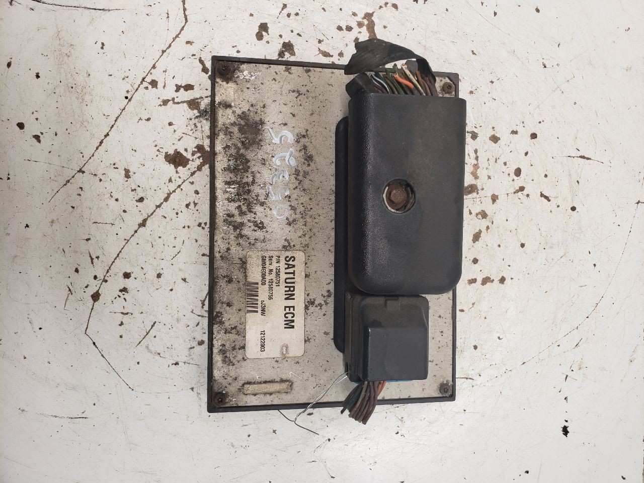 2004 Saturn Ion Engine ECM Electronic Control Module 2.2L Premium OEM 1376544