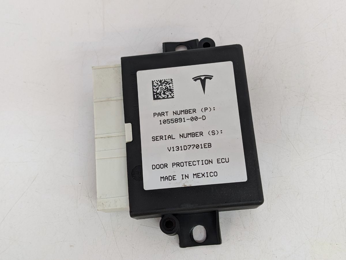 TESLA MODEL X REAR LEFT DOOR MODULE 2015-2021 1055891-00-D