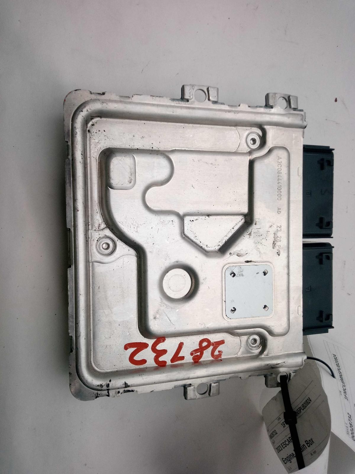 Used Engine Control Module (ECM) fits: 2023 Ford Escape Electronic Control Modul