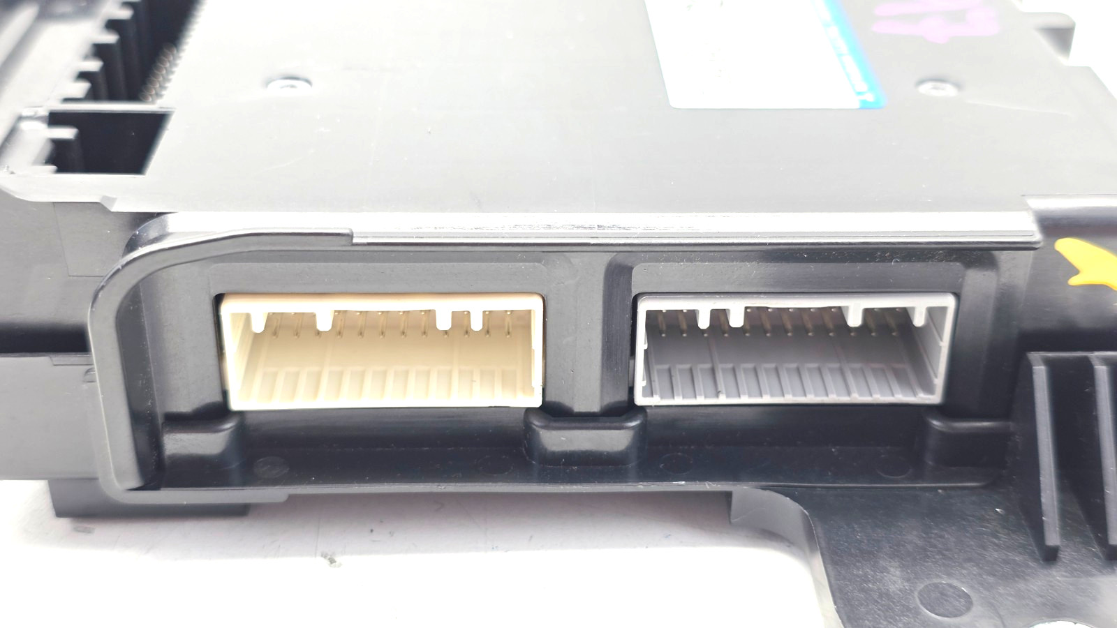 2020-2023 MAZDA CX-30 BCM BCU BODY COMPUTER CONTROL MODULE UNIT OEM BDTS67560D