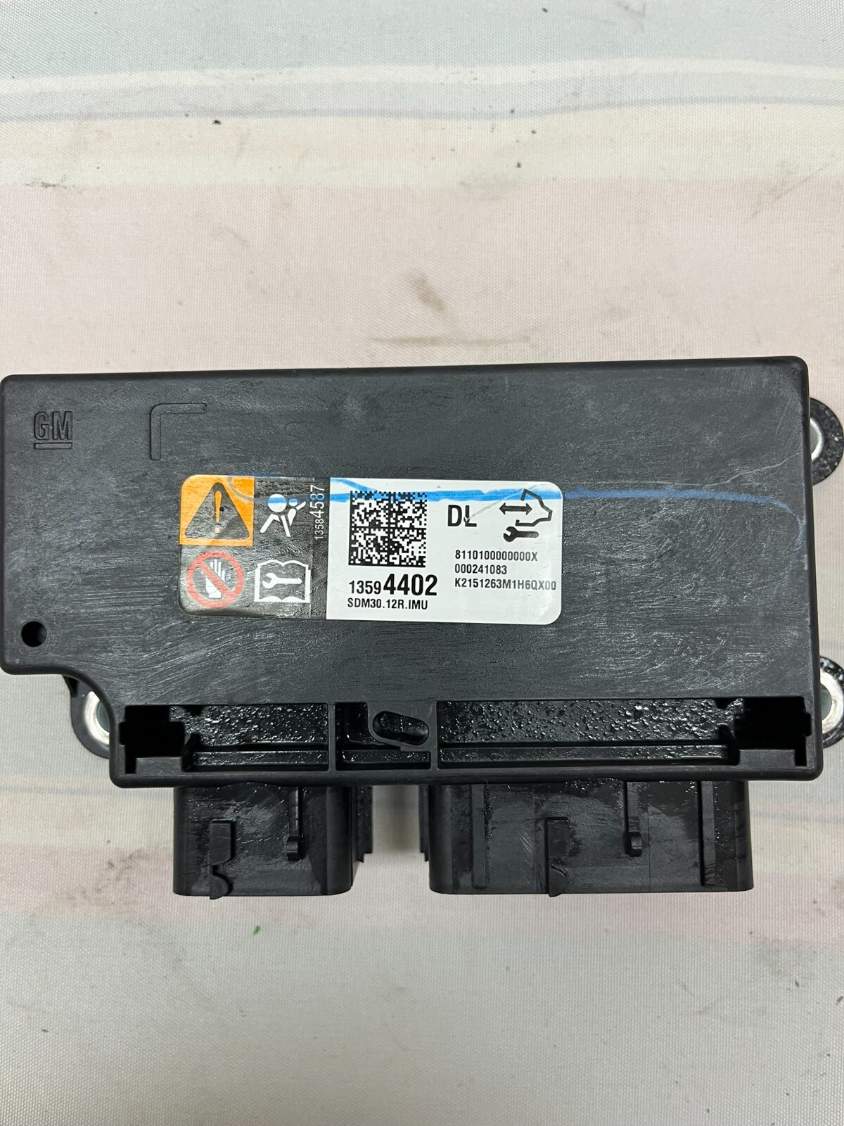 13594402 GM Chevrolet 2014 – 2018 AlR BAG Electronic CONTROL MODULE Genuine OEM