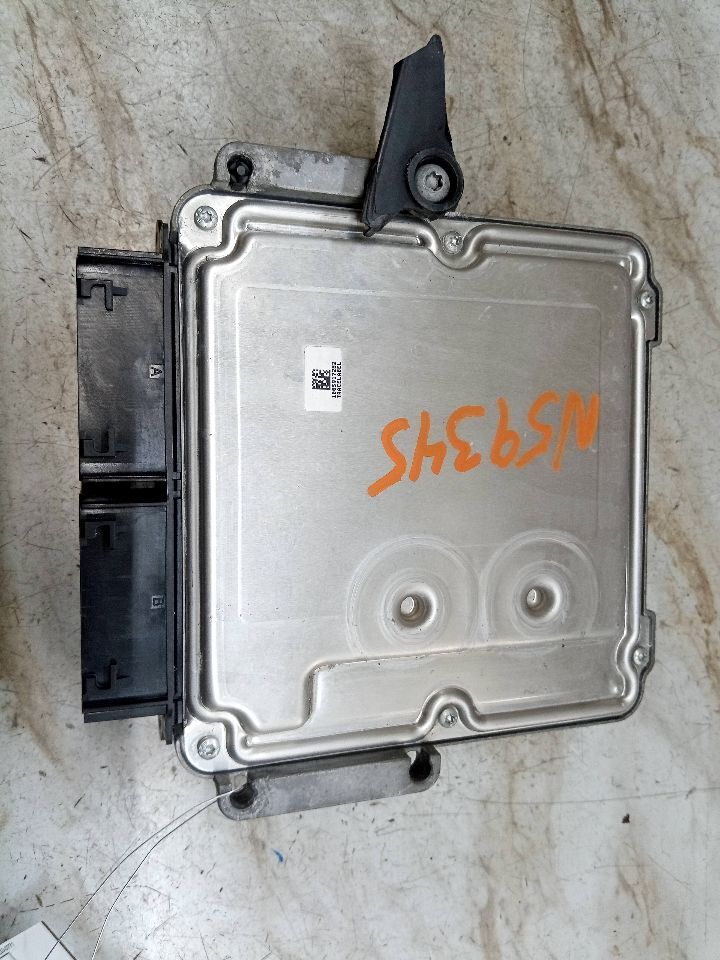 Used Engine Control Module (ECM) fits: 2013 Ford Fusion Electronic Control Modul
