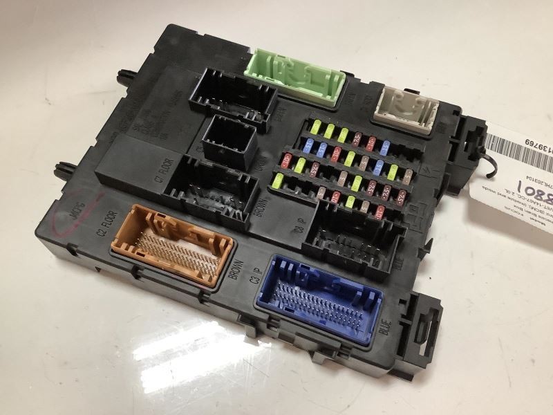 Chassis ECM Body Control BCM Right Hand Under Dash Fits 15-18 C-MAX 286681