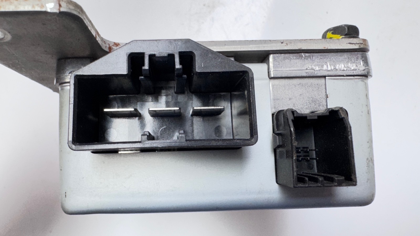 HYUNDAI IX35 STEERING COLUMN CONTROL MODULE 56345-2Y220 2013