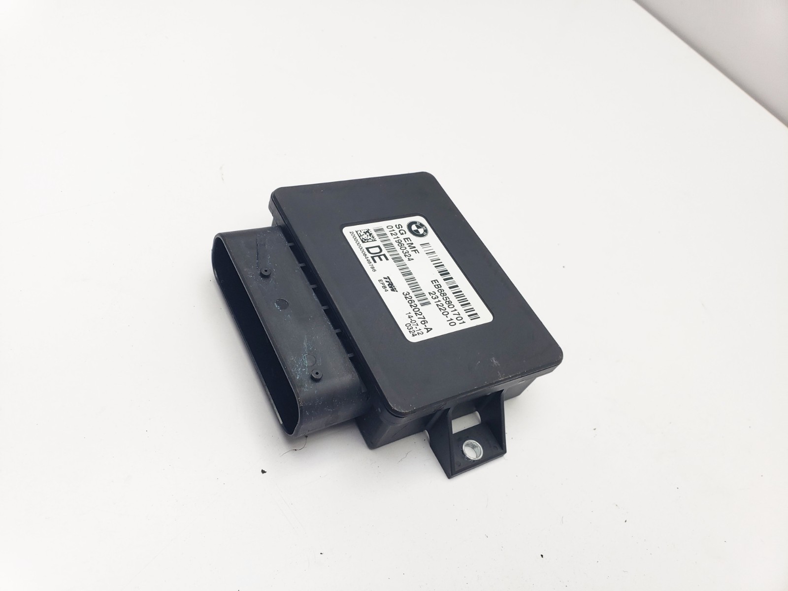 BMW 5 SERIES F10 F11 ELECTRIC PARKING BRAKE CONTROL MODULE 2012 685801701