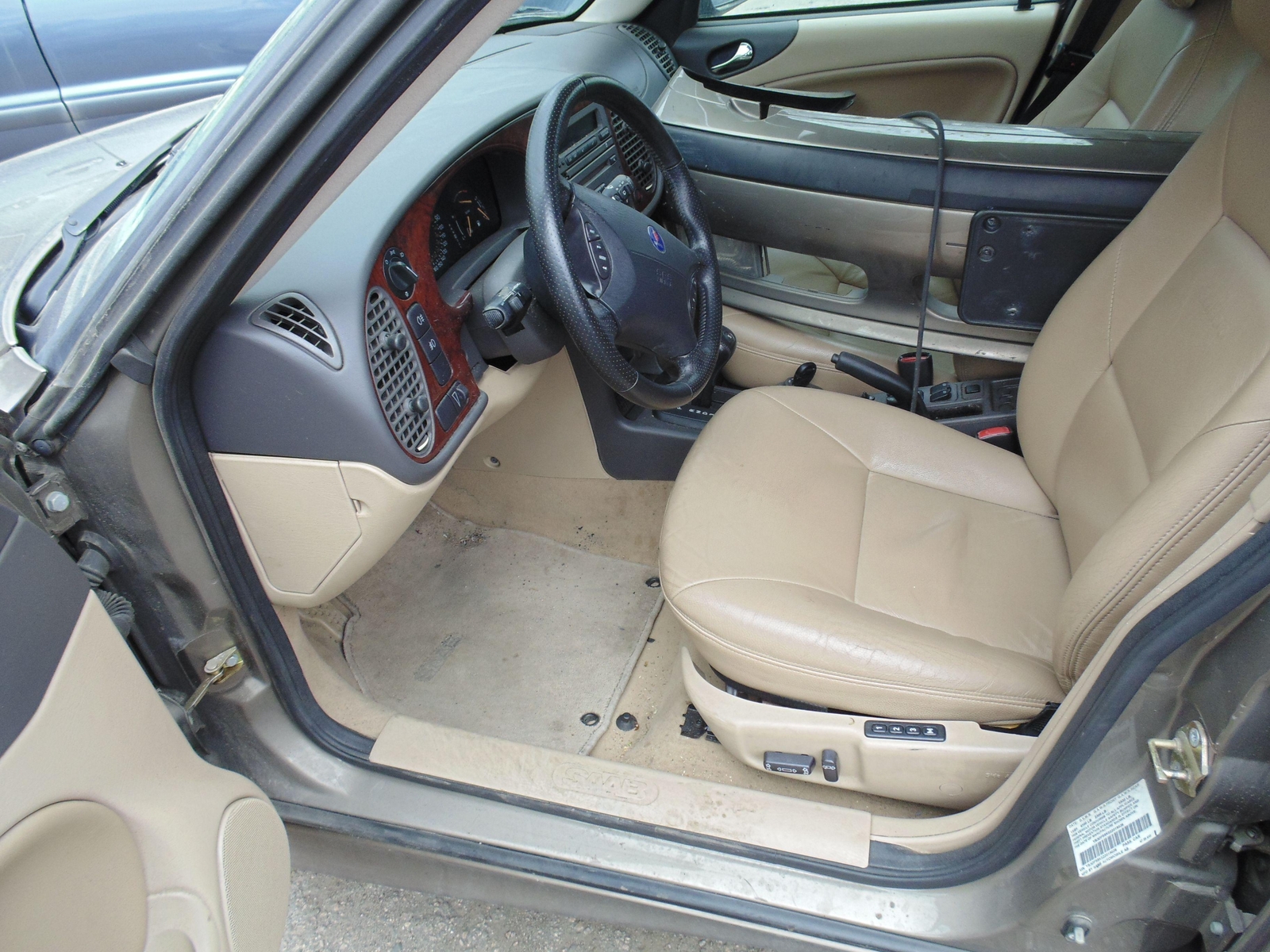 02 SAAB 9-3 Chassis Brain Box