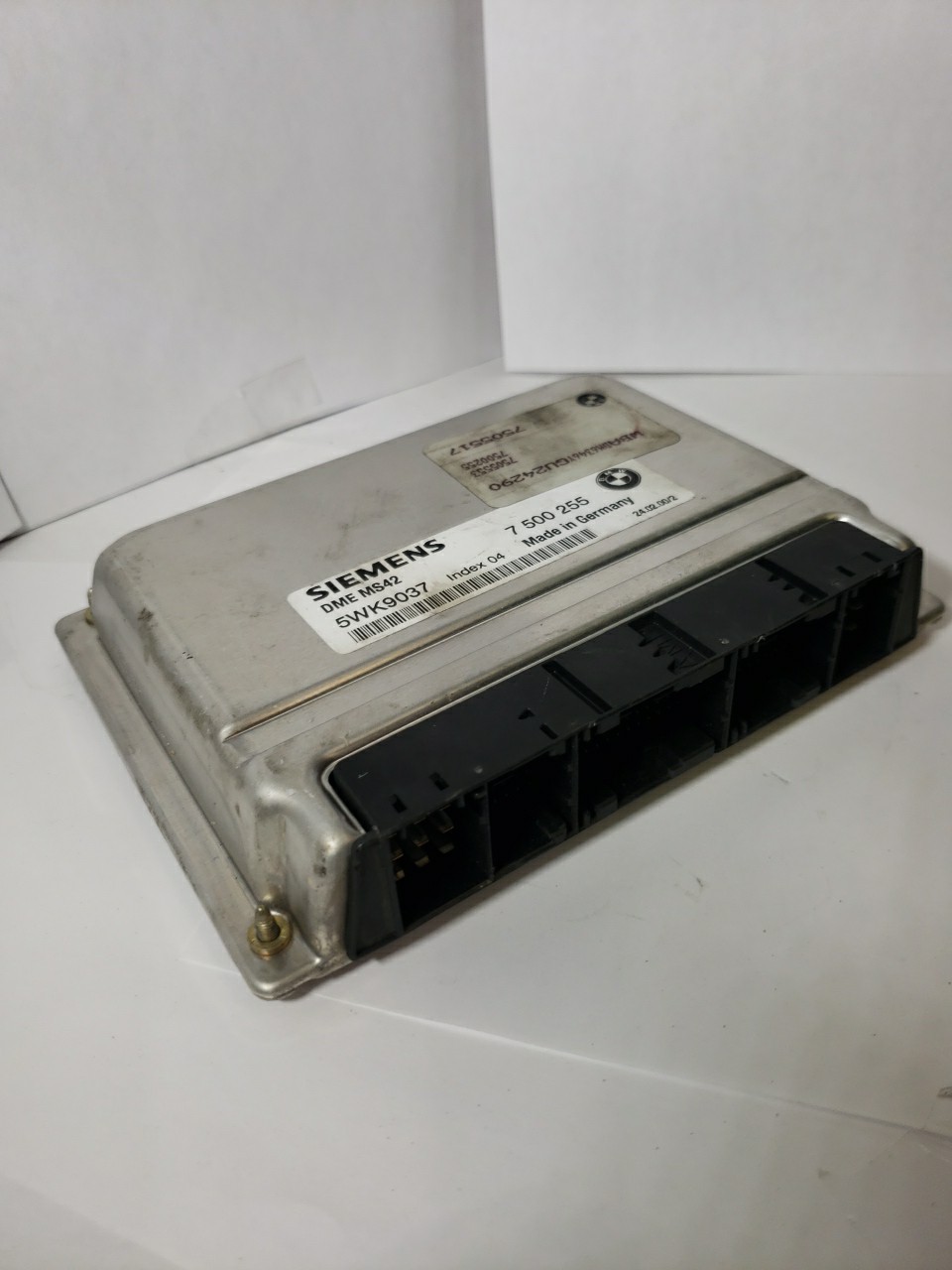 1999-2000 BMW 323i 328i 528i Engine Control Module ECU OEM 7500255