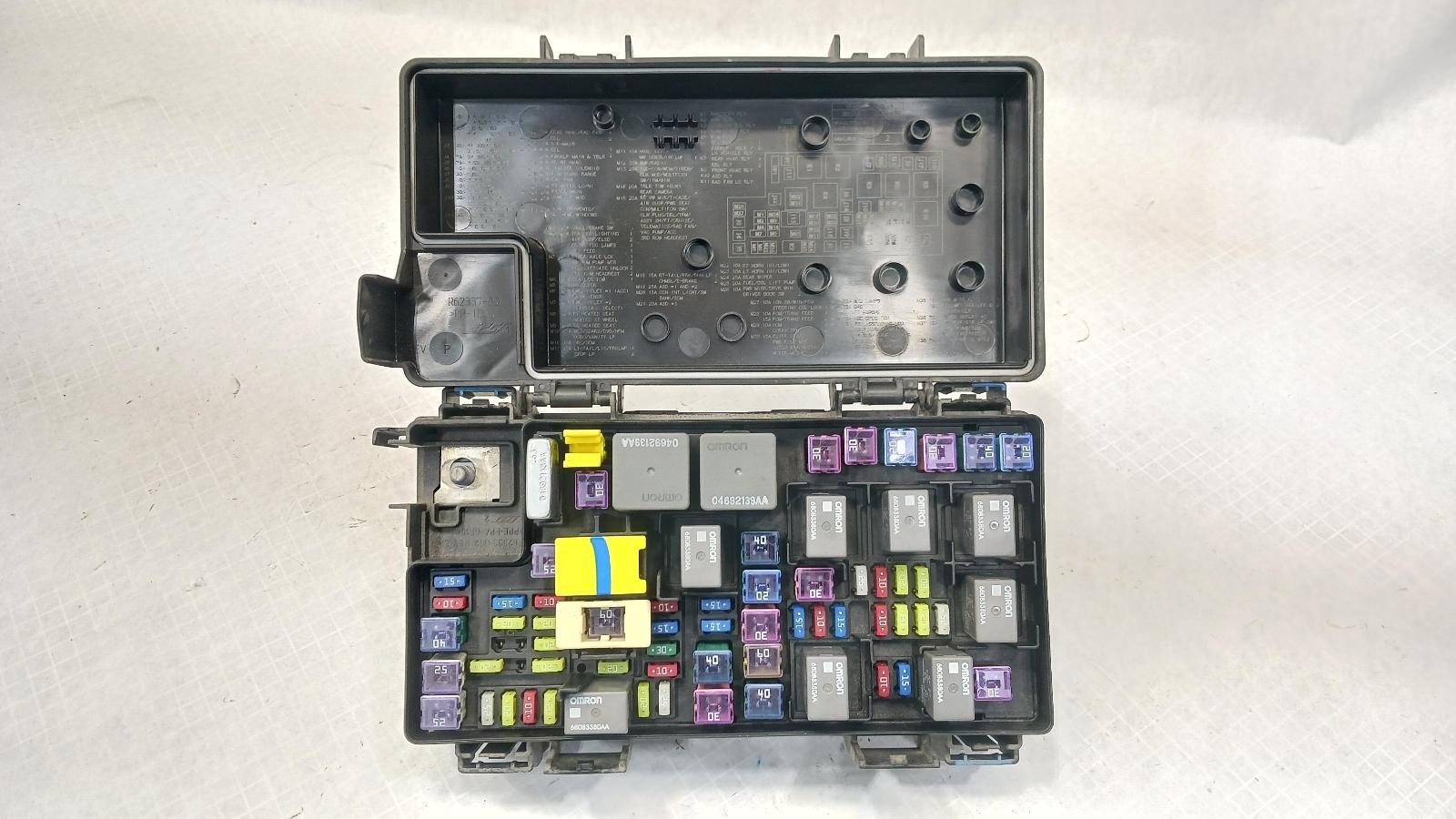 ’11 JEEP GRAND CHEROKEE TIPC power control module fuse box OEM 1 Year Wnty!