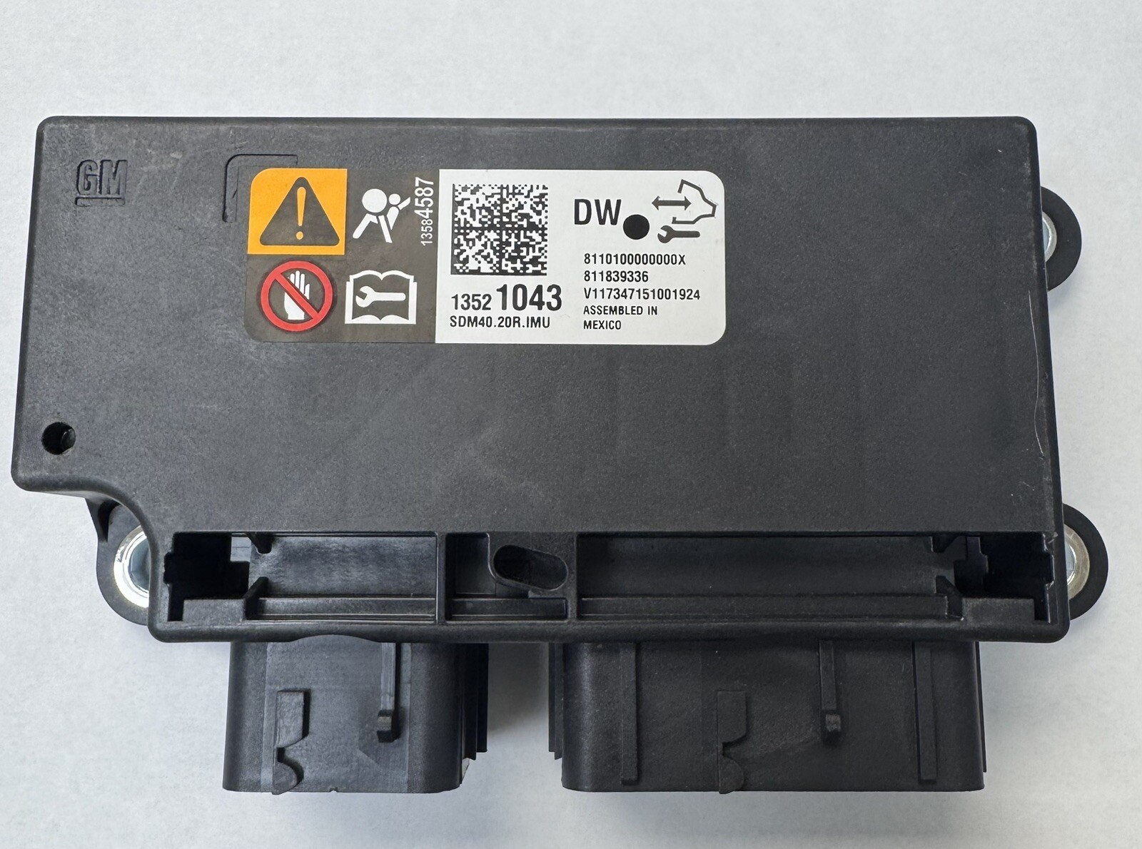 2017-24 GM BAG MODULE SAFETY RESTAINT BAG SRS CONTROL MODULE UNIT 13521043
