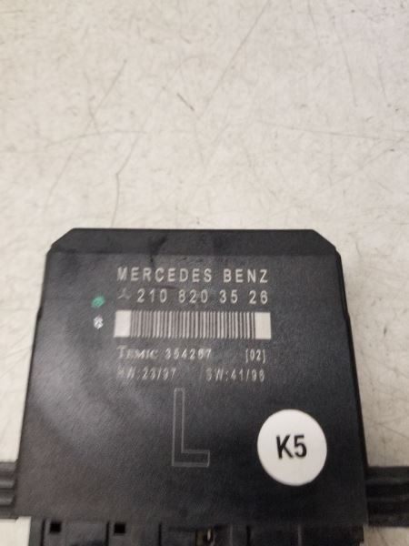1998 Mercedes-Benz C230 – LH Front Door Module – 2088203526 – R318381