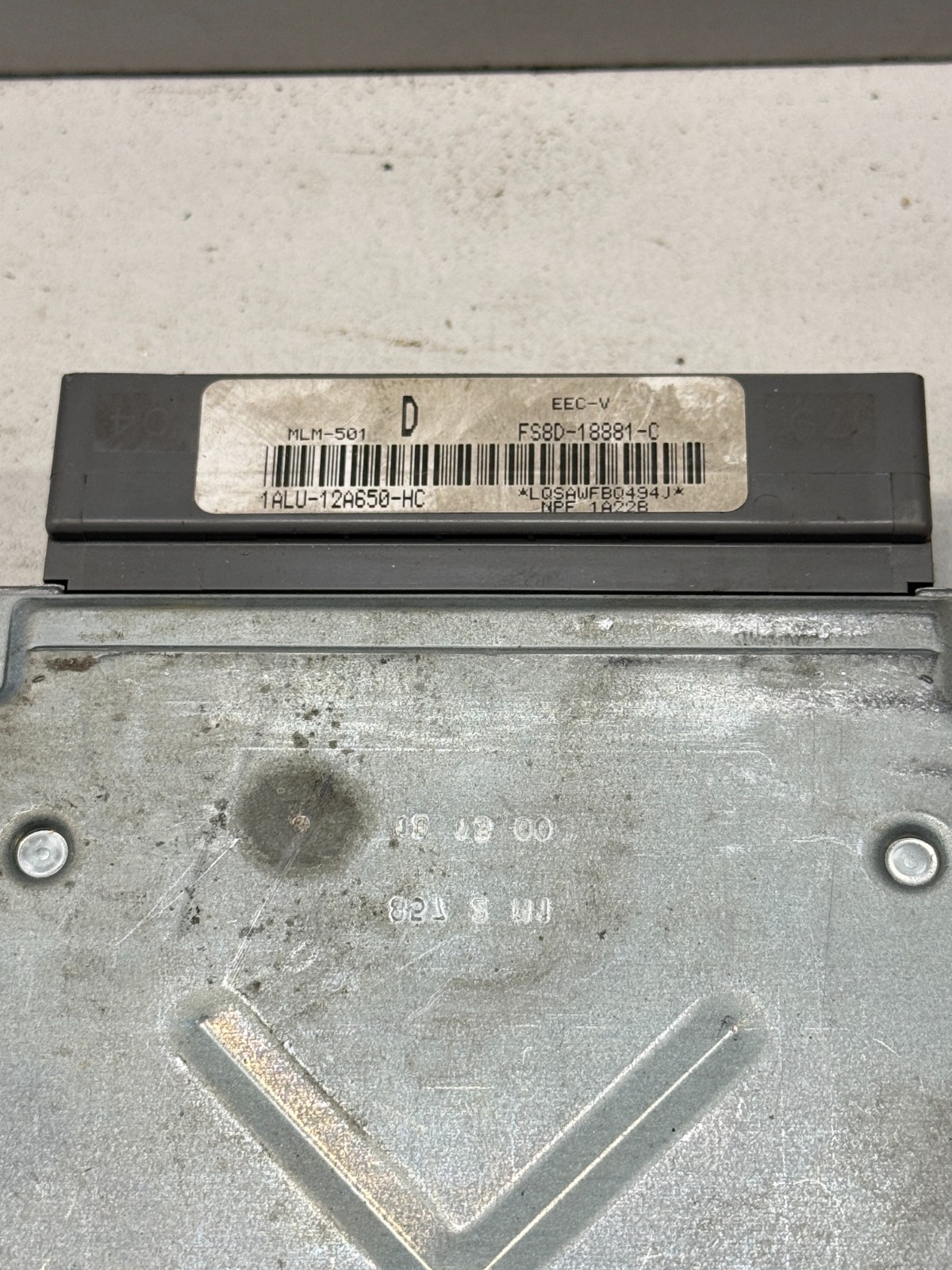 Engine Control Module/ECU Fits 2001-2001 Mazda 626 Sedan P/N 1ALU-12A650-HC