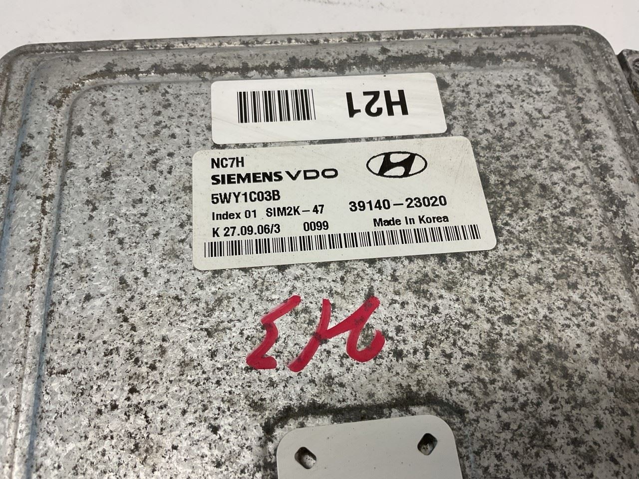 Engine ECM Electronic Control Module 2.0L Manual Fits 07-10 ELANTRA 139695