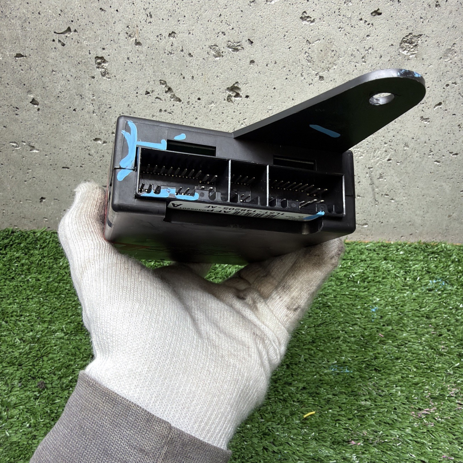 2001 – 2003 Ford Ranger GEM MultiFunction Control Module Unit 1L5T-14B205-AF OEM