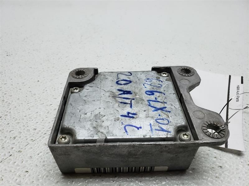 00 01 02 Mazda 626 SRS Control Module Under Center Dash OEM GG2A-57K30B