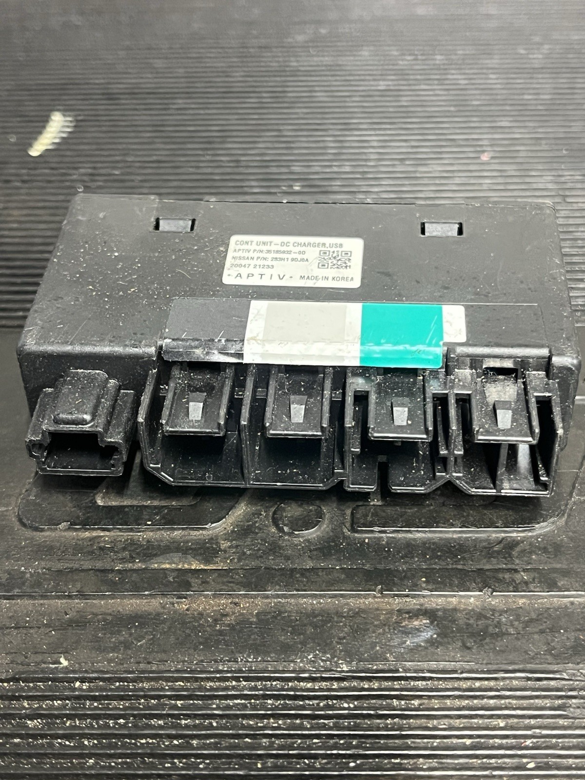 2019-2023 Nissan Charger USB Control Module Unit 283H1-9DJ0A