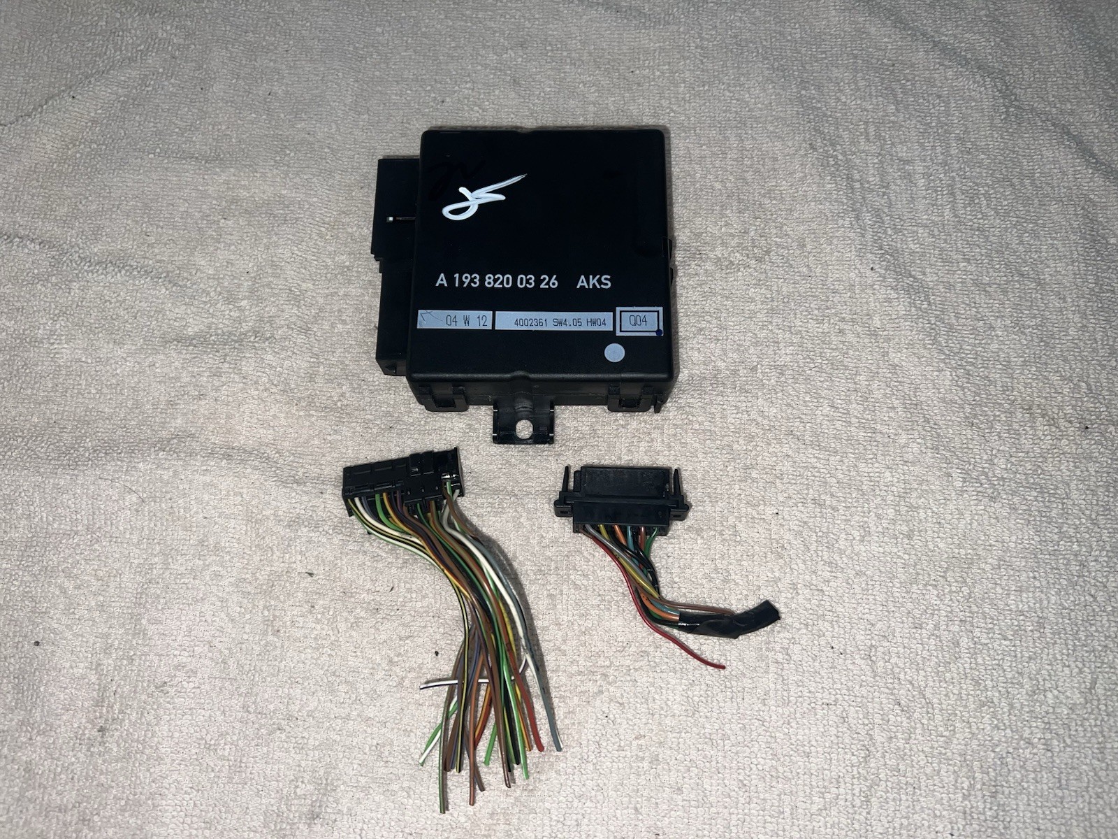04 05 06 07 08 CHRYSLER CROSSFIRE CONVERTIBLE ROOF TOP CONTROL MODULE 1938200326