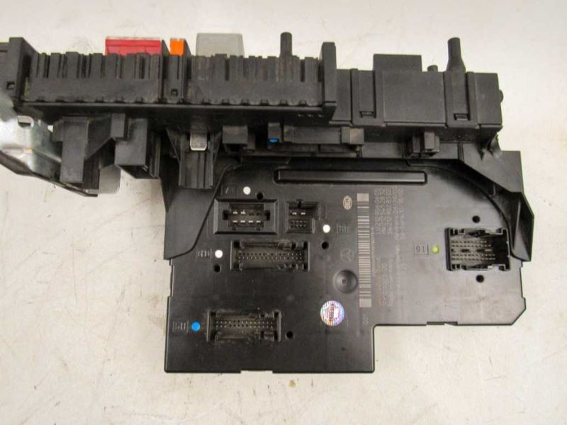 10-12 Mercedes W212 W207 W218 E350 Rear SAM Trunk Fuse Box Module 2129060605 OEM