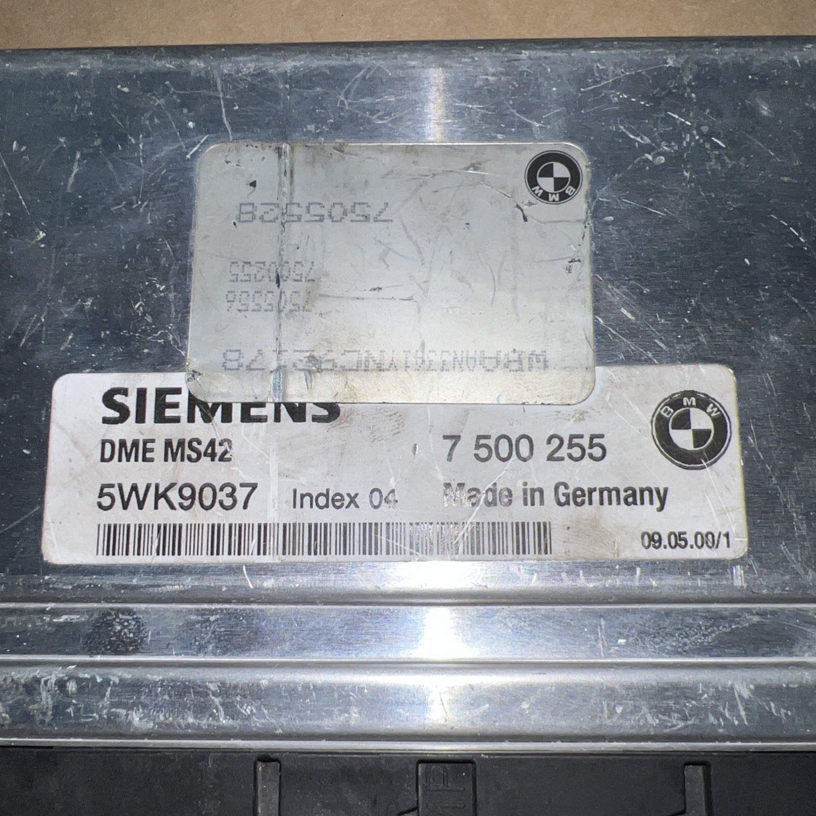 1999-02 BMW 323i Engine Control Module Computer Sedan ECU ECM 7500255 5WK9037