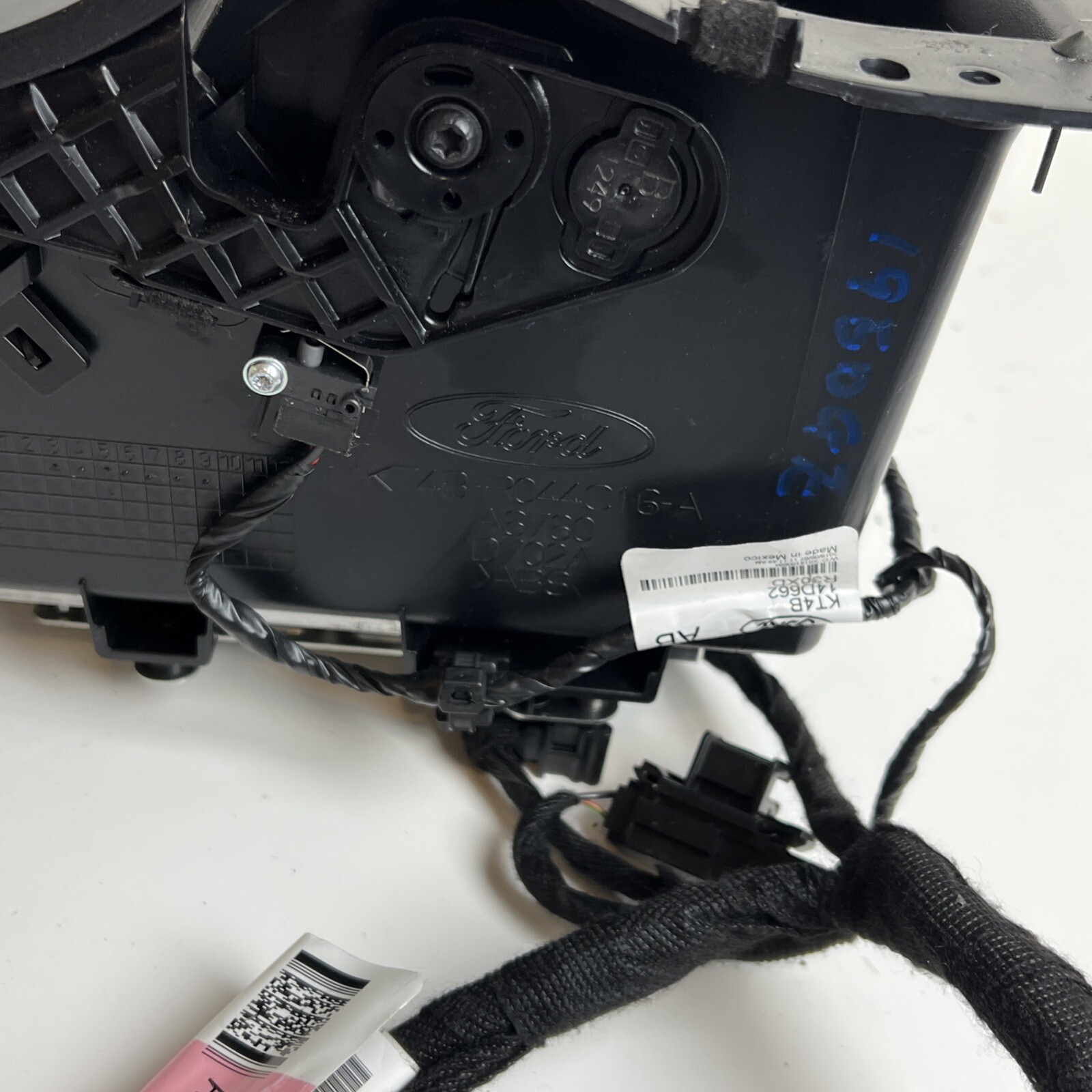 2019 FORD EDGE CONSOLE WIRELESS CHARGING CONTROL MODULE JX7T-19J235-BD OEM