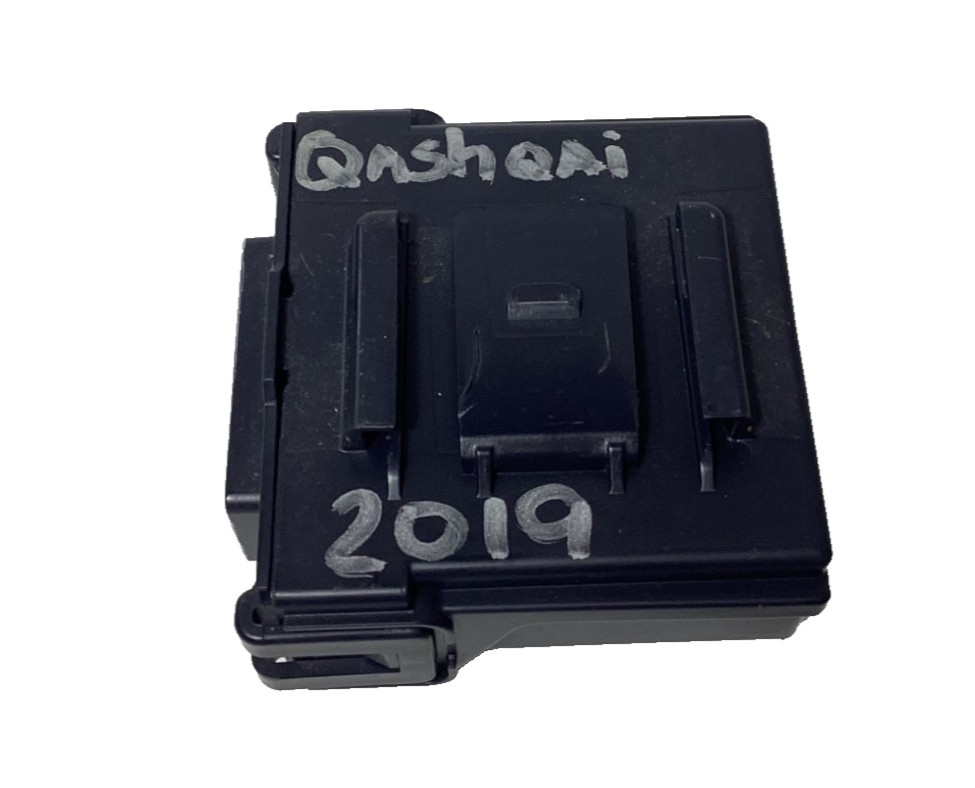 2018-2019 Nissan Rogue Sport Qashqai IDM Module 476A0-6MG1C OEM