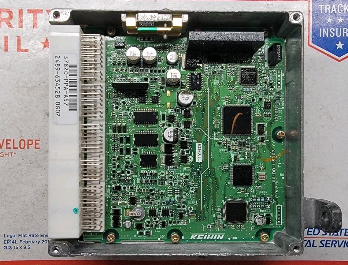 2003 2004 Honda CR-V A/T Engine Computer 37820-PPA-A57 ECU Control Module Unit