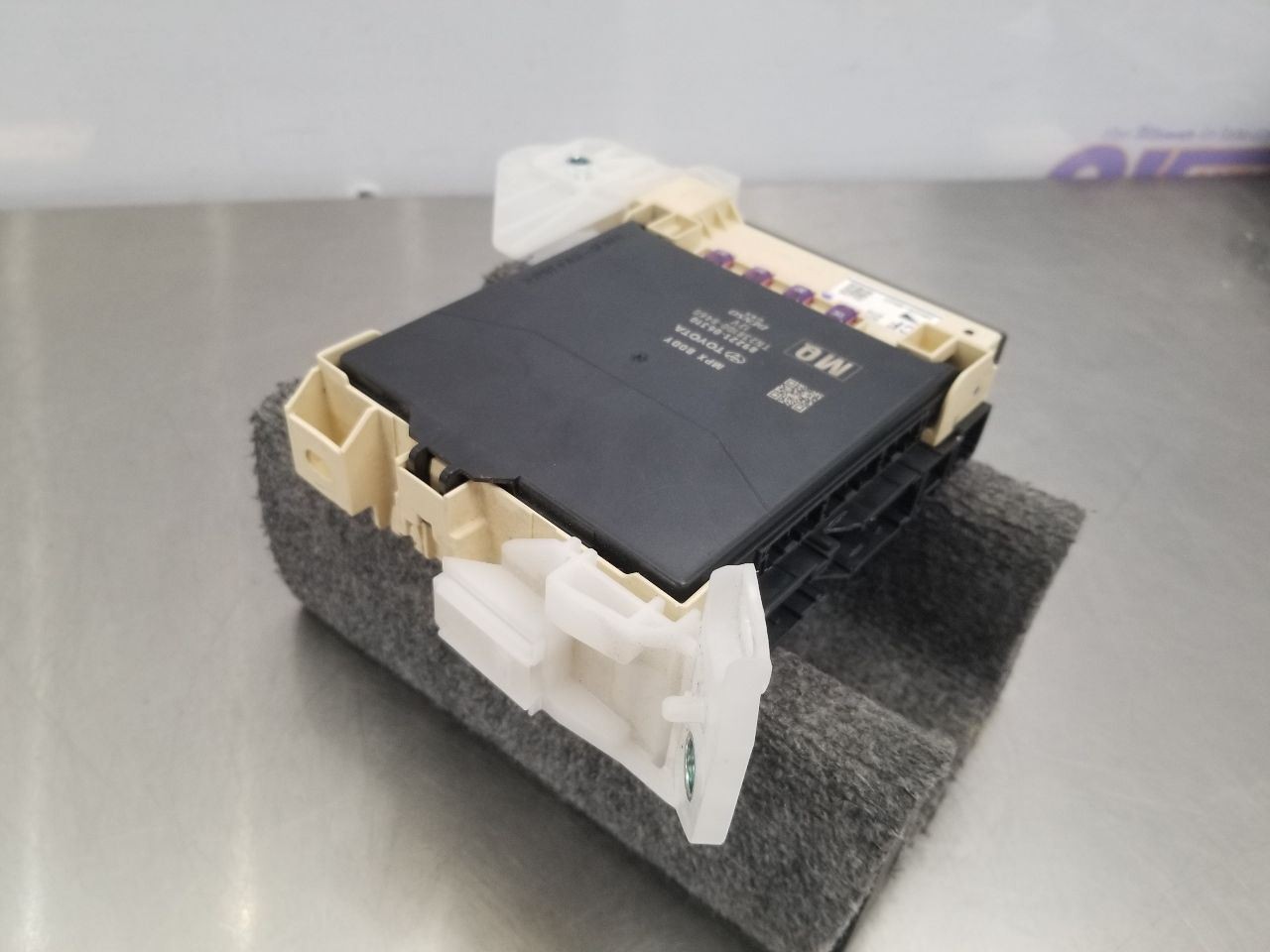 20 TOYOTA CAMRY XSE MULTIPLEX NETWORK CONTROL MODULE 8922106310