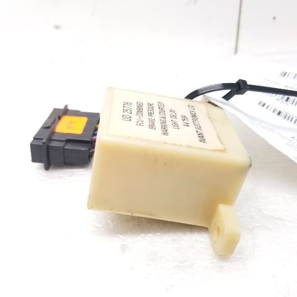 Rolls Royce Silver Spur Brake Light Check Control Module Relay UD25776