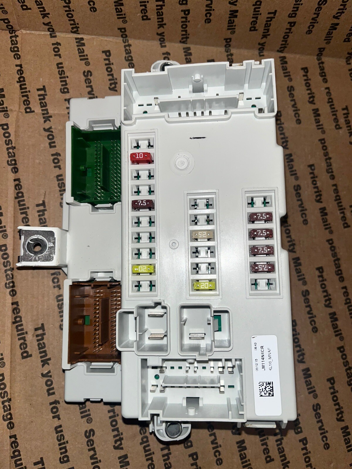 68273255AE 2016 Jeep Cherokee Body Module BCM Interior OEM Fuse Block Box