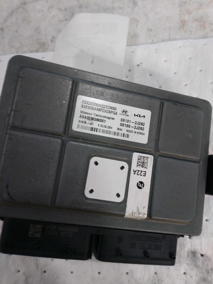 Engine ECM Electronic Control Module 2.0L FWD ID 391302J262 Fits 24 KONA 558944