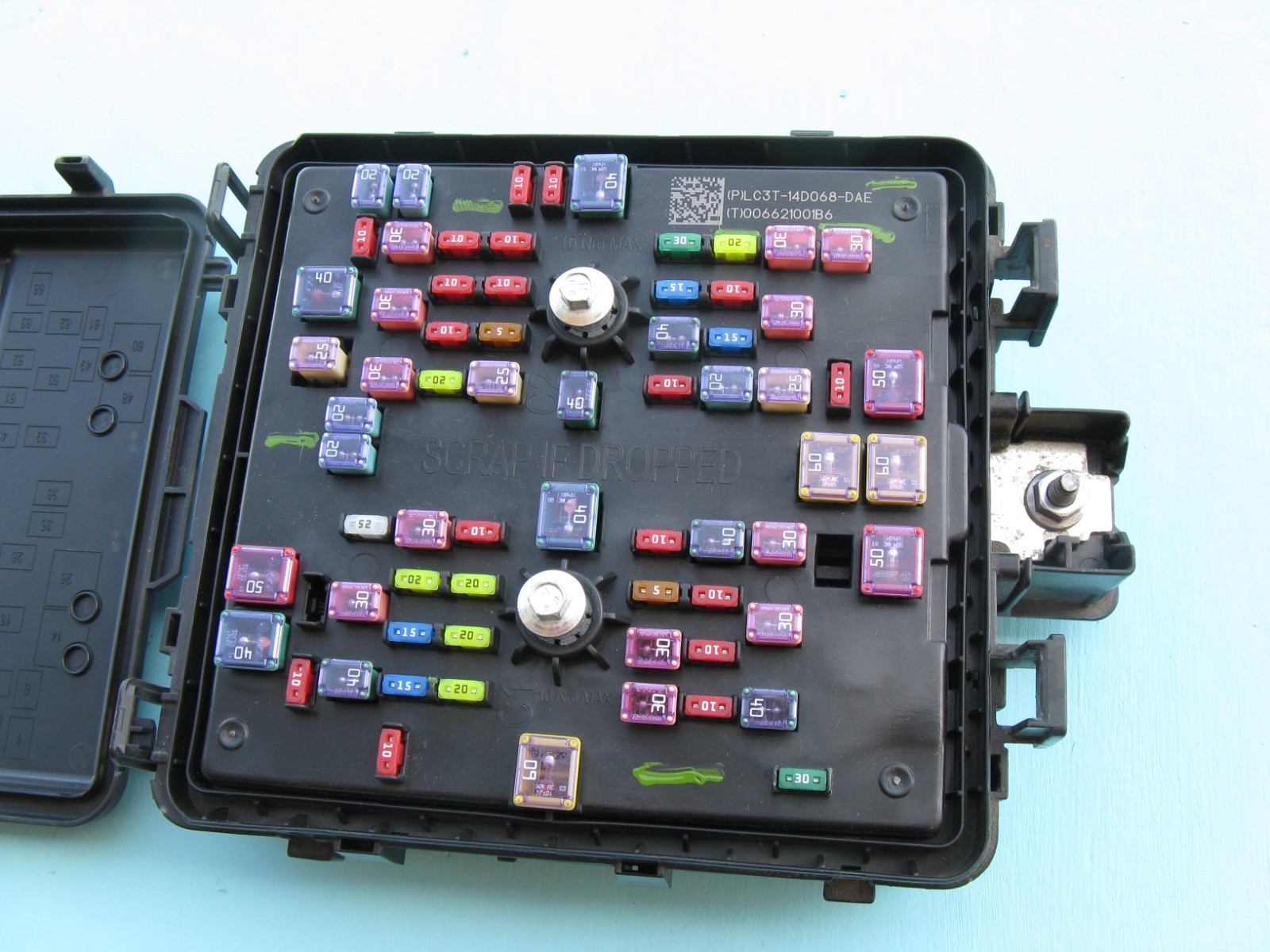 20 21 22 FORD F-250 F-350 UNDER HOOD ENGINE BAY FUSE RELAY BOX LC3T-14D068-DAE