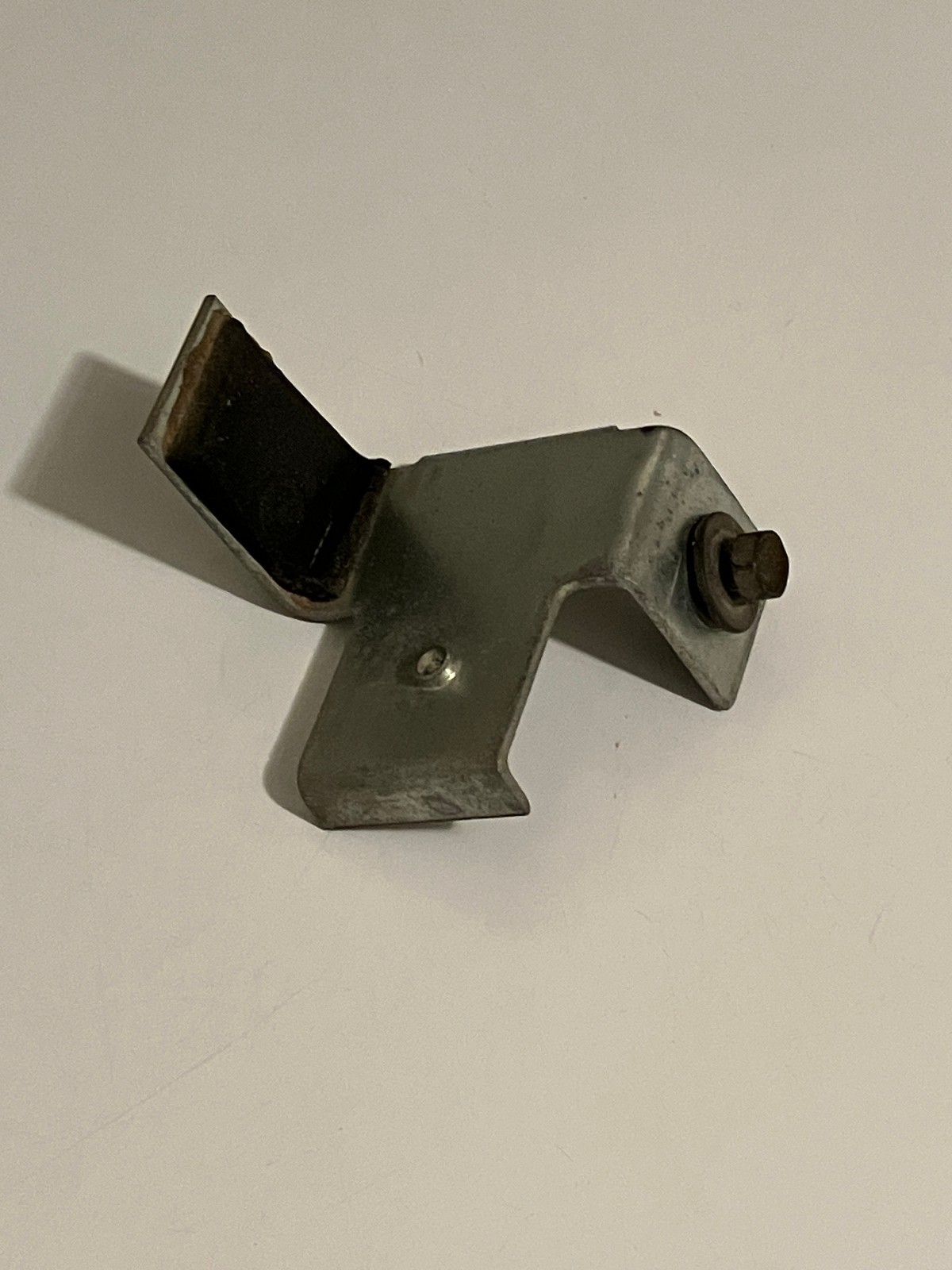 1984-86 FORD Truck F150 F250 F350 Bronco OEM Engine Computer PCM Metal Retainer