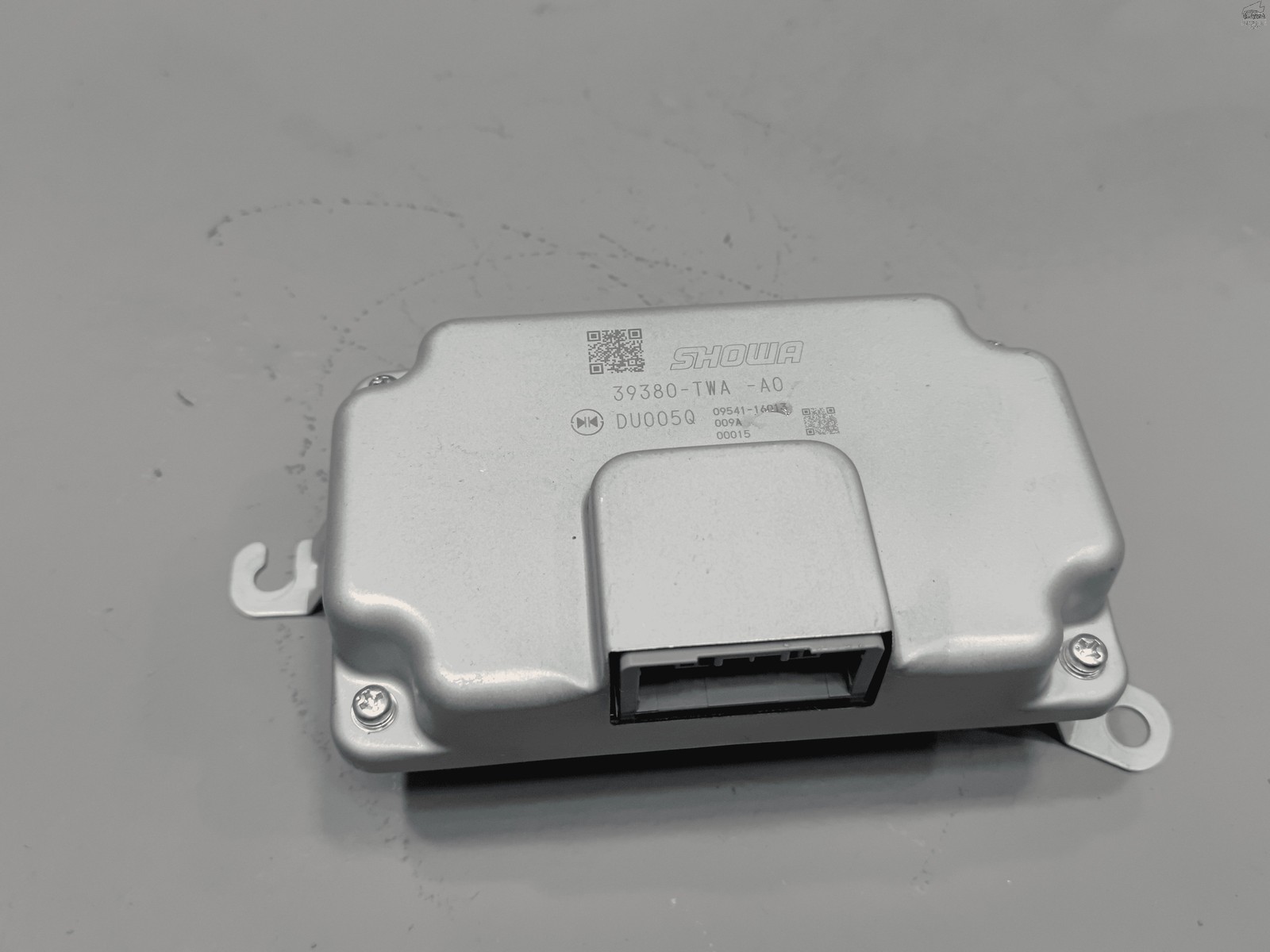 2018-2020 Honda Accord Touring Hybrid Suspension Control Module Unit OEM
