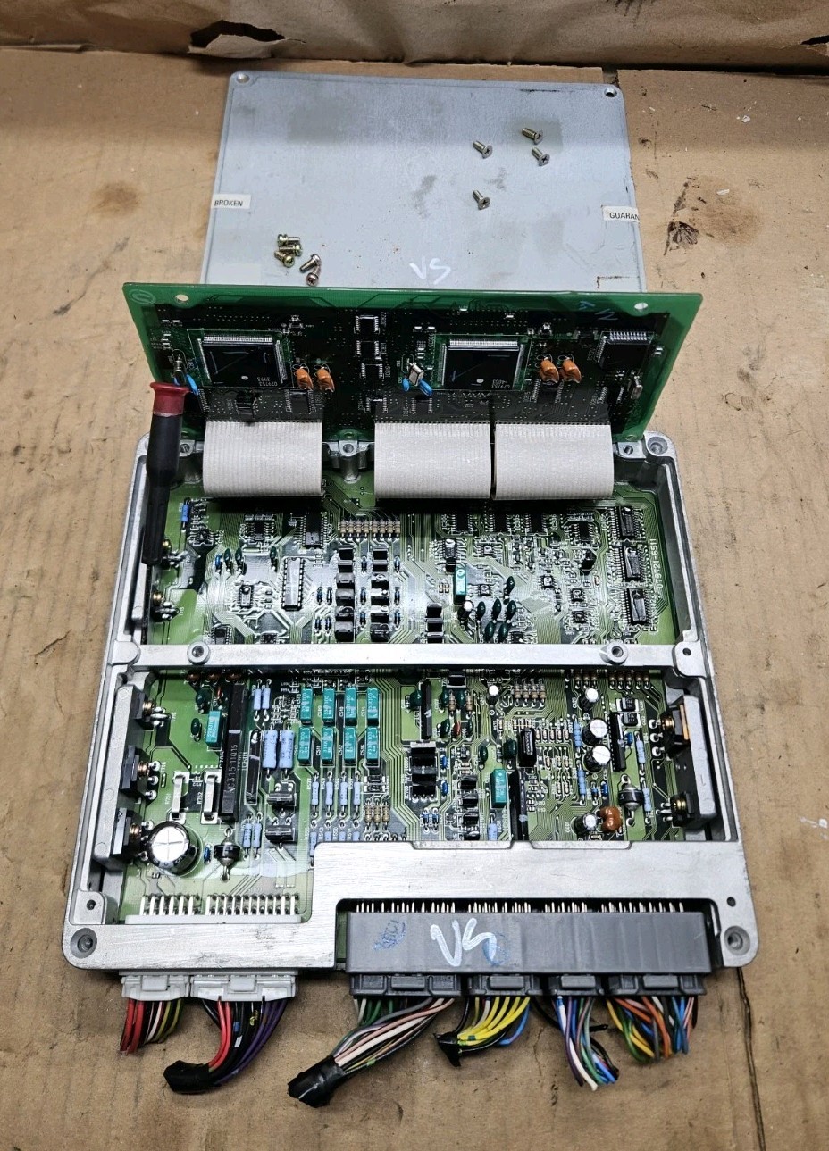 97-98 Jaguar XK8 4.0L V8 Denso ECU Engine Computer Control Module LJA1410AH OEM