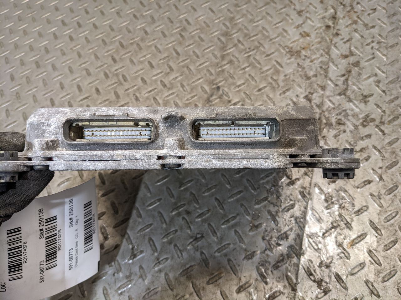 Chassis ECM Transmission Automatic Fits 01-05 SIERRA 2500 PICKUP 1174378