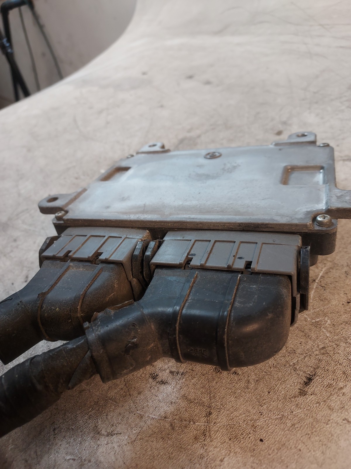 2014-2015 Outlander 1860B954 Computer Engine Control ECU oem w/ pigtail harness
