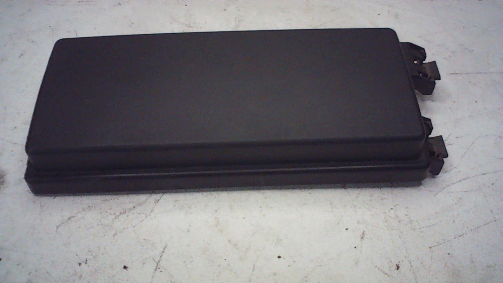 05 Jeep Grand Cherokee Engine Fuse Relay Panel Cover L0023295 ; P04692105AG