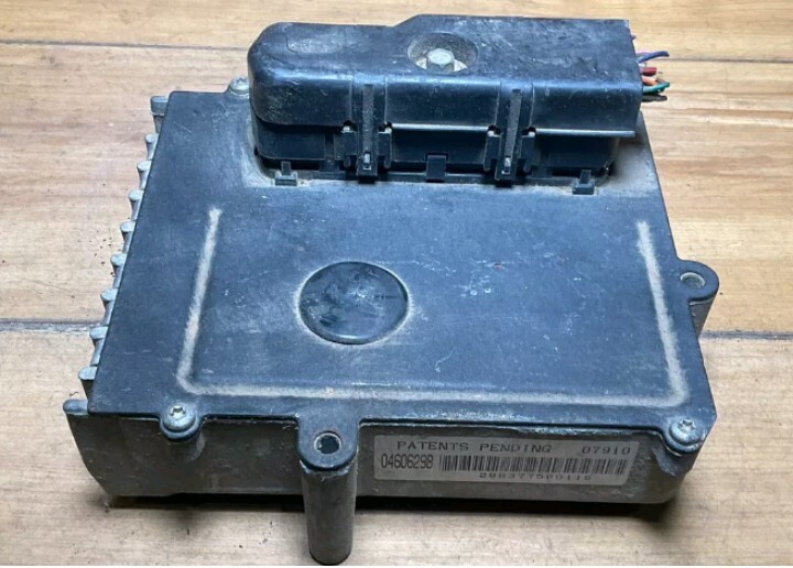 1993-1996 Chrysler Concorde Chassis Control Module CCM 04606298 Transmission
