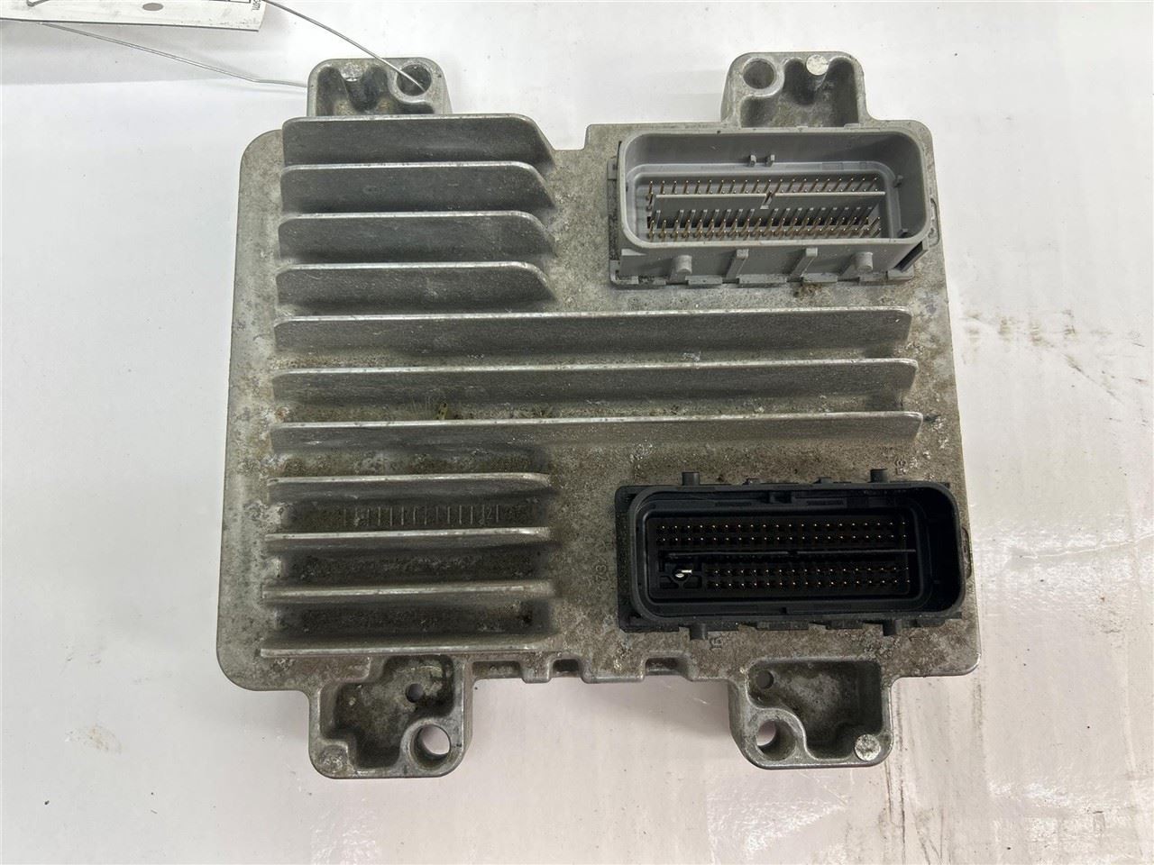 2008-2009 Chevy Equinox Engine Control Module 3.4L OEM