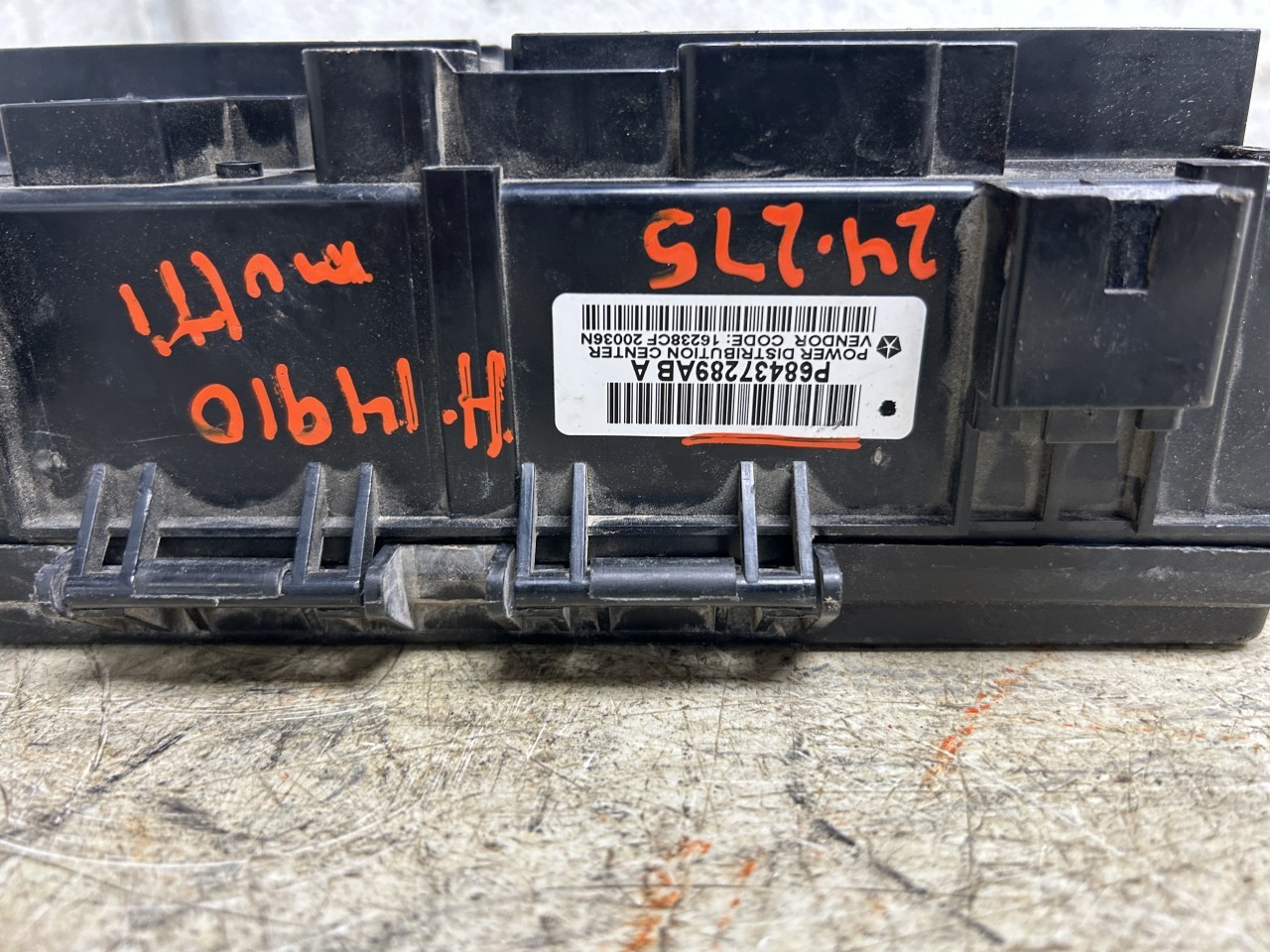 2020 DODGE RAM2500 Multifunction Control Module OEM Part Number 68437289AB