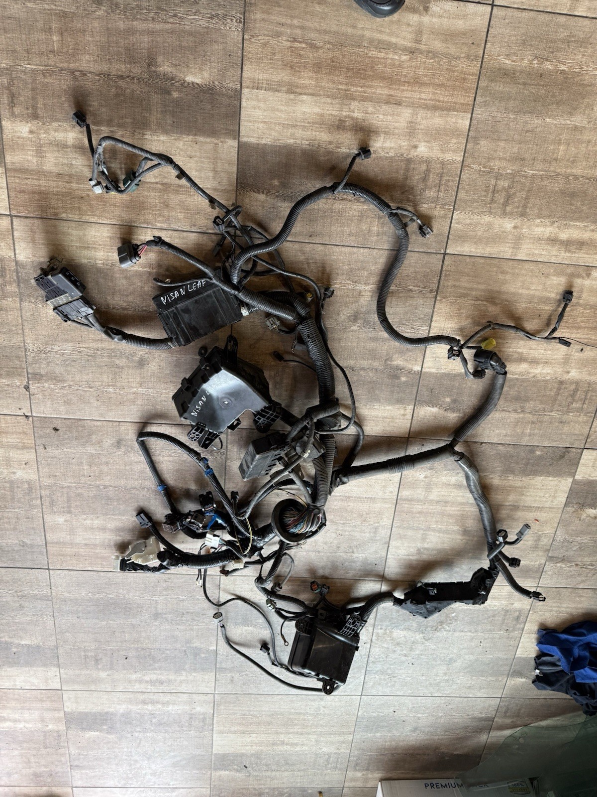 Nissan Leaf Car Wiring Harness 240123nb1a OEM 2012 Warranty 60 days