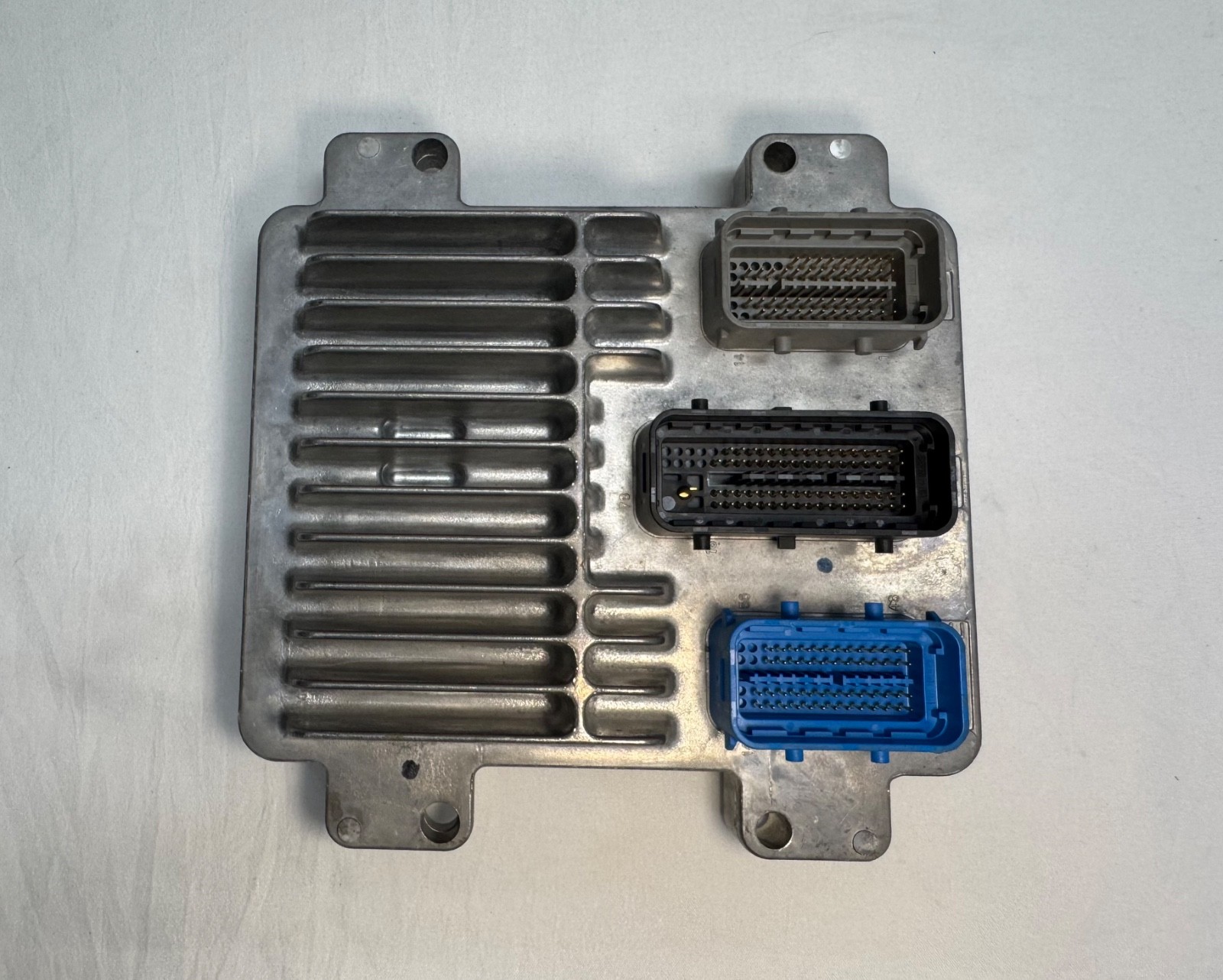 OEM 2005 Pontiac Grand Prix GT 3.8L V6 Engine Powertrain Control Module 12598322