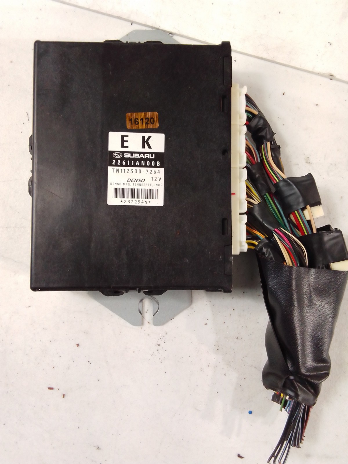 2008-2009 Subaru Outback 2.5L Module ECU OEM 22611AN00B computer
